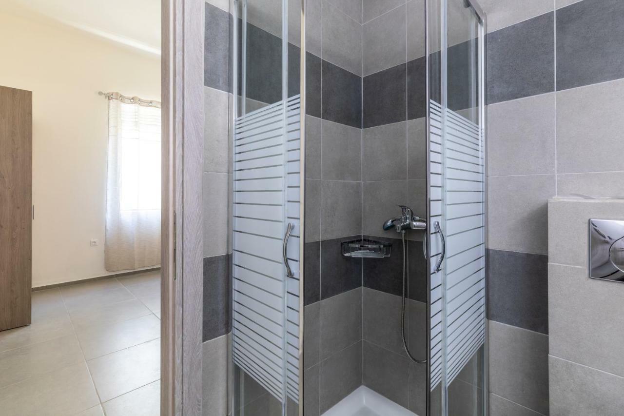 Rose Central Master Bedroom Apartment Rhodes City Esterno foto
